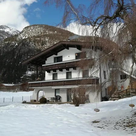 2 Zimmerwohnung Mit Kueche U. Bad * Lofer