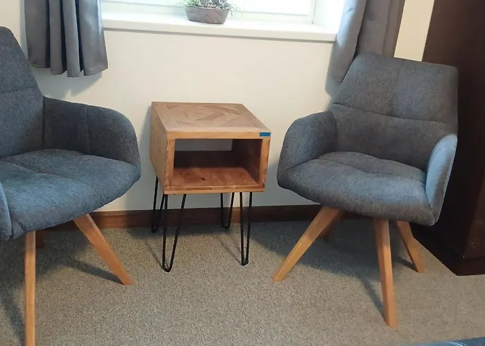 2 Zimmerwohnung Mit Kueche U. Bad アパート