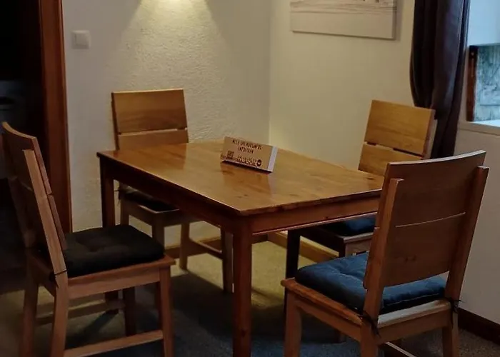 2 Zimmerwohnung Mit Kueche U. Bad アパート ローファー